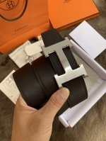 herme's 男士腰带 意大利原厂进口手掌纹牛皮 百分百优质纯钢扣头手工打造 正品尺寸3.8Cm 扣头可随意搭配 双面可用 顶级