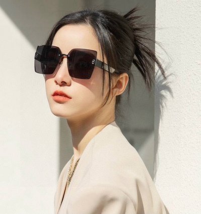 Dior-迪奥 2025开春新款 潮流爆款 时尚方框偏光太阳镜 高品质 佩戴舒适 网红潮款墨镜 女士高清偏光太阳镜 高品质Tr镜框 型号 Cd7159