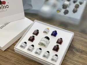 专柜品质 百瑞德香水12件套内含：正装无人区玫瑰香水50Ml，小样10Ml限量无人区玫瑰-限量星空蓝-卡萨布兰卡百合-夜幕橙香-夜皇后-夜面纱-郁金香-超级雪松