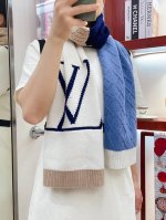 加厚针织款 怒赞推荐高端款~超级无敌软糯的男士羊绒围巾lv家zg同步在售，这个价格真的无敌超值！亲妈价格回馈~买到绝对值l家非常正的男士围巾~面料大爱，双面的羊
