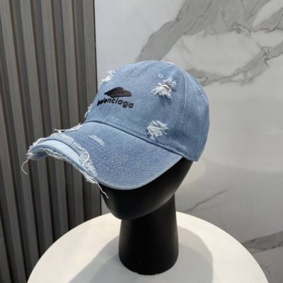 balenciaga 巴黎世家 新款 水洗做旧破洞牛仔布棒球帽 新推出洗水牛仔系列，休闲百搭 衣橱搭配神器