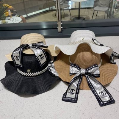 chanel香奈儿 新款度假风拼色圆顶礼帽草帽，遮阳又好搭配，出街旅行单品
