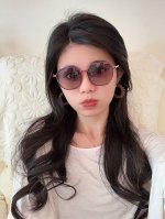 Gucci 经典的方框设计 不挑脸型 无论搭配大衣还是连衣裙都非常显气质尼龙偏光镜片预防紫外线 型号 G1023