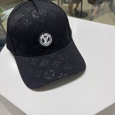 Lv新款专柜同步棒球帽 专柜同步出货 大牌款超好搭配 赶紧入手