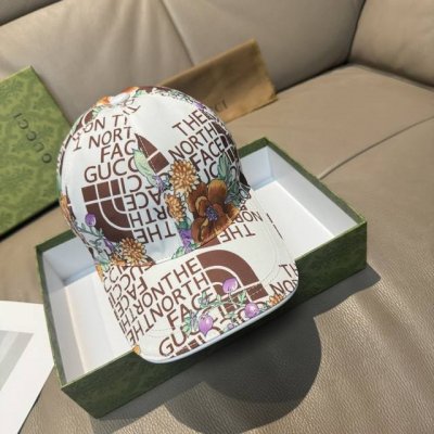 配盒子布袋 Gucci 古奇 新款原单棒球帽 Gucci北面印花 专柜1:1 进口帆布+头层牛皮 代购热门 男女可用百搭款 质量超赞 基础头围56 贴片可调节