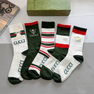 配包装 P60 一盒5双 Gucci 古奇 Ins超火爆长筒袜，纯棉面料，潮人必备 ，经典双G字母，个性时尚百搭款！