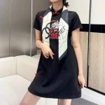 chanel 25S上新 18Mm顶级真丝双面同色90方巾 25S春夏方巾设计真的好有突破 黑白格大气经典 感觉每一款错过了就不会再有了 还可以当裱画框 当一件