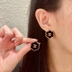 香奈儿山茶花双C耳钉