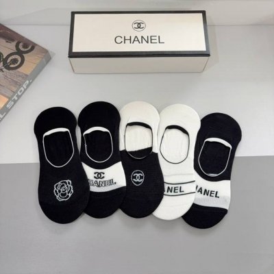 配包装 一盒5双 Chanel 香奈儿 新款高端船袜！经典字母专柜同步袜子 大牌出街，潮人必备