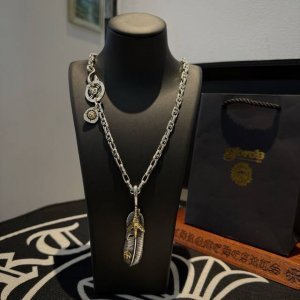新品上架 Goro’S高桥吾郎鹰爪，羽毛吊坠，高桥经典项链，顶级版本，认准独家拍摄，主攻高端市场 ，快手 Ins 小红书热门款，绝对区别普通版本！图片产品细节与