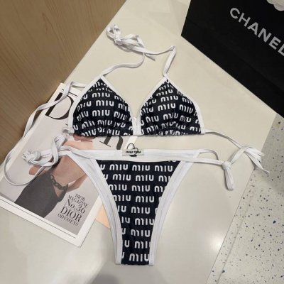 miumiu泳衣 时尚达人必备 超级显身材 Sml