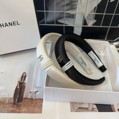配包装盒 Chanel 香奈儿 最新款小香珍珠发箍，超级好看！名媛范儿十足，小仙女必备