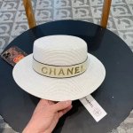 p80 【Chanel香奈儿】2024的新款平顶草帽，沙滩风，简约大方，百搭单品～出街首选，