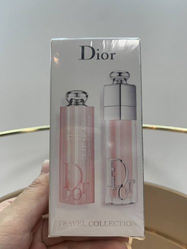 高端品质 迪奥明星两件套！色号：变色润唇膏001#，丰唇蜜001#。