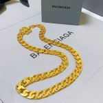 原单货新品 巴黎世家项链 Balenciaga 新款项链专柜一致 细节做工精细 每个细节流程到位 设计工艺精细 火爆款出货 设计独特 黄金风格 巴黎世家项链