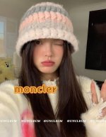 Moncler条纹毛线帽子女款2024新款冬季保暖护耳洋气针织帽大头围百搭时尚
