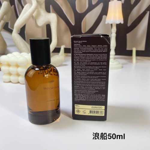 专柜品质 Karst 岩岸 澳洲 伊索新款Aesop 香水50Ml 品牌 伊索 香调 柑橘调 气味 杜松子孜然檀香木 属性 中性香 标签 浓郁清新辛辣木香柑橘
