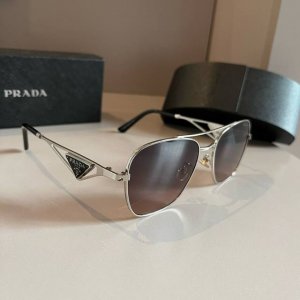 prada 普拉达 界级大师制造. 太阳墨镜 高档 潮流时尚百搭男士 女士款百搭瘦脸太阳镜 高品质 开车太阳镜