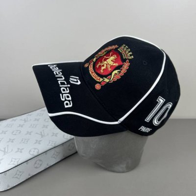 balenclaga官网新品 巴黎世家新款棒球帽 现货秒发简约时尚超级无敌好看的帽子！情侣款！原单货比起其他帽子的优势，