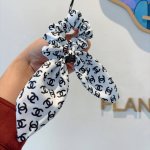 配包装 chanel 香奈儿字母飘带马尾发圈 蝴蝶结肠圈 高档韩版小香风皮筋 经典花型设计 高端大气 名媛范儿