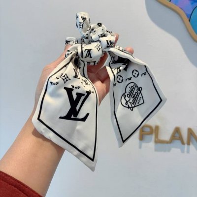 配包装 lv 路易威登 字母飘带马尾发圈 蝴蝶结肠圈 高档韩版皮筋 经典花型设计 高端大气 名媛范儿
