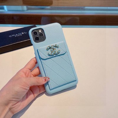 新品上架～～～Chanel香奈儿 荔枝纹卡包手机壳 独家原单进口皮料，高端品质 型号：为了不出现报错型号，请打开本机查看手机设置显示的型号 Iphone16系列