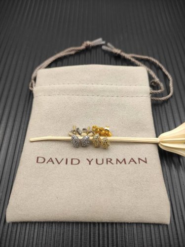 David Yurman 银色娇小密镶长笛耳钉， 编号 Dyeh-116
