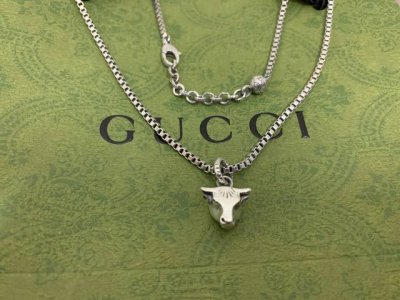 gucci 古驰新款小牛头项链 原版Logo 精工品质 现货 长度55+5厘米 编号：D0454213