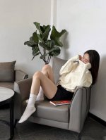 配包装 一盒5 双 Prada 普拉达 经典字母 Logo 刺绣 直板 中筒袜 超级软糯亲肤！保暖又时尚！ Ins爆款！专柜在售Ing 好看到爆炸 ！超高品质！