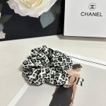 特 单个 配全套包装 Chanel 香奈儿 爆款小香风发圈，专柜款出货 一看就特别高档 超级百搭 必须自留
