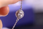 swarovski 天使之轮 单钻抽拉手链 戴上这款美不胜收的施华洛世奇手链为日常装扮注入典雅魅力p其简约精致的饰链上缀有一颗精美切割的白色Swarovski仿