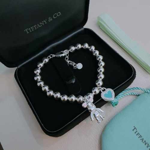 蒂芙尼 Tiffny&Co. 专柜精工银版本手链 明星同款 复古做旧风 原版复刻 纯手工打造 ～正品开模潮流时尚必备 男女均可佩戴 情侣款同款 摇滚朋克银风格