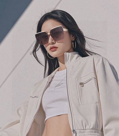Chanel 香奈儿 2025新款潮流爆款 时尚方框太阳镜 佩戴舒适 网红潮款墨镜 女士高清加厚偏光太阳镜 高品质Tr镜框 型号Ch1250