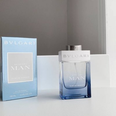 专柜品质 . 宝格丽全新男士香水测评 收到了全新宝格丽男香的试用装 就过来测评一下 单就瓶身设计来看,这应该是一款主打清新风格的男生香水.融入了冰川和雪山的自然