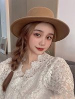 蒙囗moncler 2024新款英伦礼帽女秋冬节法式复古平沿洋气时尚羊毛呢帽子