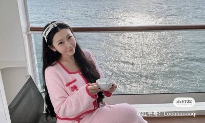 chanel香奈儿经典蝴蝶结发箍 黑 白两色
