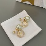 p80 高品质 细节如图【D家贝壳耳钉】天然贝勒，Zp发青色珠，银色魅影施H洛，上耳巨美，火爆款。