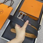 爱马仕 HermēS Box Togo小牛皮双面腰带，镀钯腰带扣。35毫米