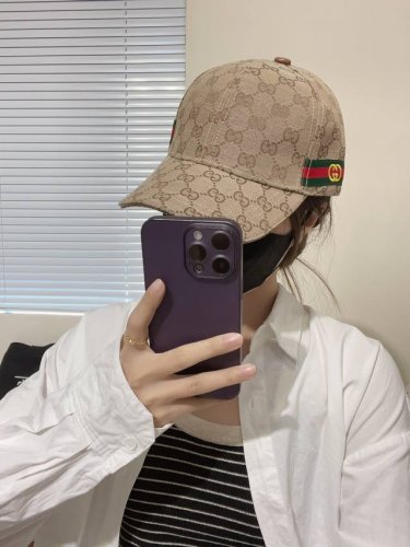 古奇Gucci 新款原单棒球帽 精致純也格调很有感觉 很酷很时尚 专柜断货热门 质量超赞