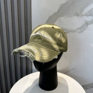balenciaga巴黎世家新款洗水棒球帽 很酷的色系 男女佩戴都有不同Style 第一批抢先出货 巴黎粉必入款