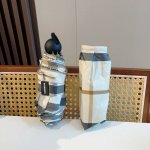Burberry 巴宝莉 经典格纹 五折手动折叠晴雨伞 选用台湾进口Uv防紫外线伞布 原单代工级品质 2色