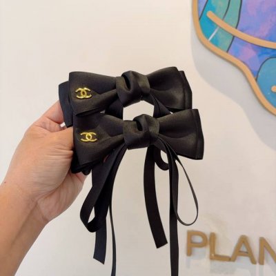 配包装 单个 Chanel 香奈儿 明星同款蝴蝶结发夹 弹弓夹 网红推荐款 超级百搭哦！