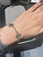 我们出品 五花手链 Z批为真金真钻的珠宝类，可订做真金真钻版，价询客Fu 精工纯银厚金电镀，终于给我做出来了，市面上万万千版本，，再看了Z批之后，你就懂得仅有只