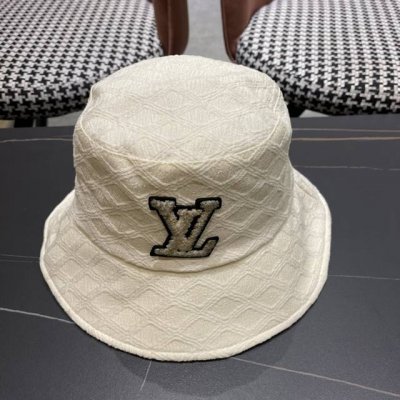 Lv渔夫帽 新款路易威登渔夫帽火爆出货 百搭单品随便搭配都很好看