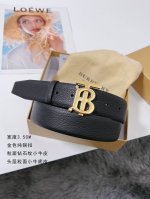巴～宝莉 顶级货品 宽度3.5Cm 粒面钻石纹头层牛皮搭配平纹 精细做工，品质好货。 扣头：纯铜扣 金色 银色 包装：全套包装