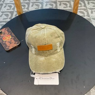 Dior迪奥 新款牛仔棒球帽 潮流，高端做工！很好搭配！