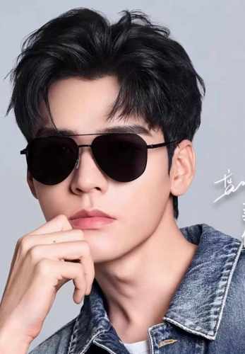 p130 Gucci 2025 新款男女情侣款太阳镜多边形墨镜Ip电镀永不褪色 超轻超有弹性整幅眼镜无螺丝重要的是压不坏 高清尼龙镜片、精湛的工艺 原版材料 休