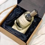 专柜品质 lelabo 香水实验室Rose31玫瑰香水 说是玫瑰香水 但是干枯玫瑰 玫瑰的香味倒是很淡 有点木质香的感觉 香调木质花香调 前调 玫瑰 孜然 中调