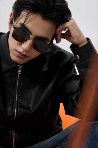 Gucci 2025新款男女情侣款太阳镜多边形墨镜Ip电镀永不褪色 超轻超有弹性整幅眼镜无螺丝重要的是压不坏 高清尼龙镜片、精湛的工艺 原版材料 休闲大气不挑人