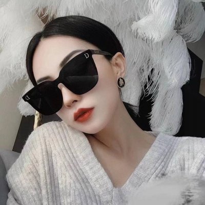 dior 迪奥 宝丽来树脂偏光镜片 2025新款太阳镜减轻强光负担，遮挡有害光线防辐射，出行旅游搭配衣服必备品，开车也可以用哦！引领时尚新概念，不让阳光打扰你的